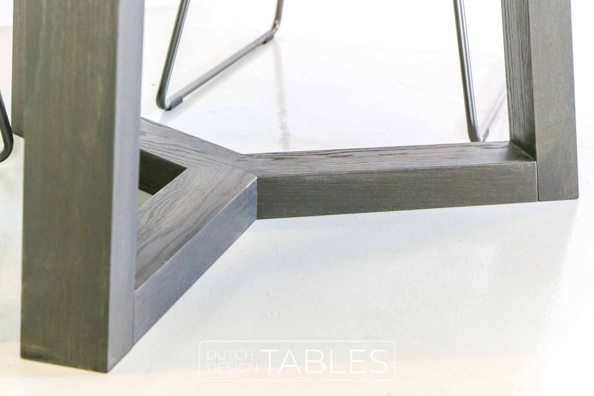 Tafel eiken Keijser en Co Big Top rond 3-poot Dutch Design Tables