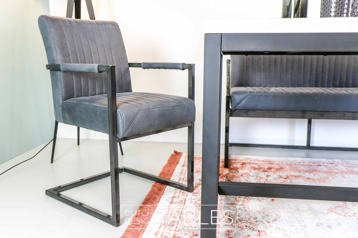 Stoel Tower Living Ferro met armleuning Dutch Design Tables