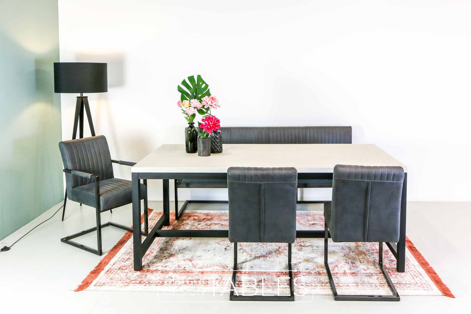 Stoel Tower Living Ferro met armleuning Dutch Design Tables